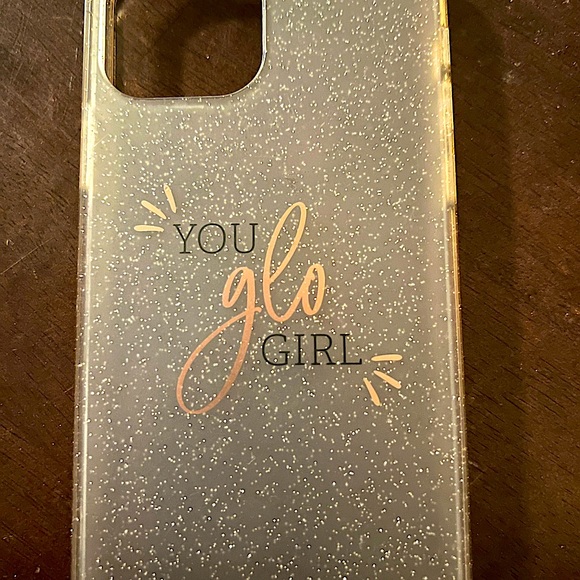 iPhone 11 girly sparkly case to give a daughter a niece or even for yourself! - Picture 2 of 2